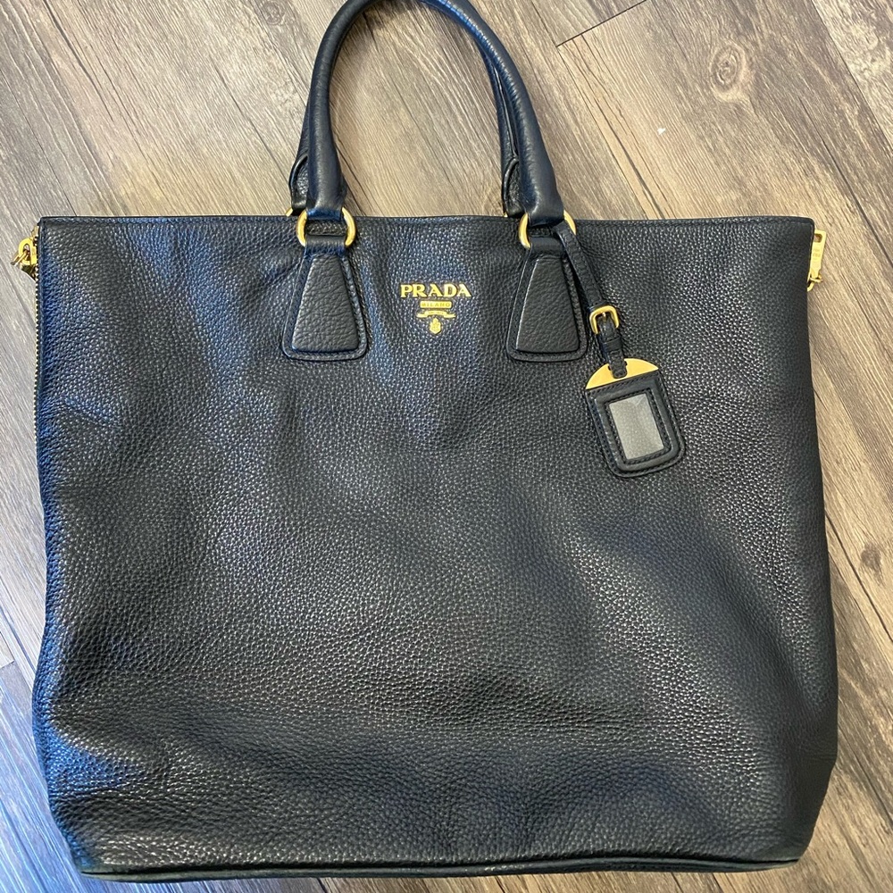 Prada Vitello Daino large shopping tote